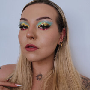 Glitternisti kosmeettinen glitter kasvoille, hiuksiin ja vartalolle.