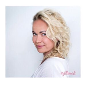 Glitternisti juhlii 8-vuotis syntymäpäivää!