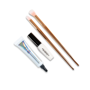 Glittermeikin esentials glittersivellin, glitter liima ja glitter primer.