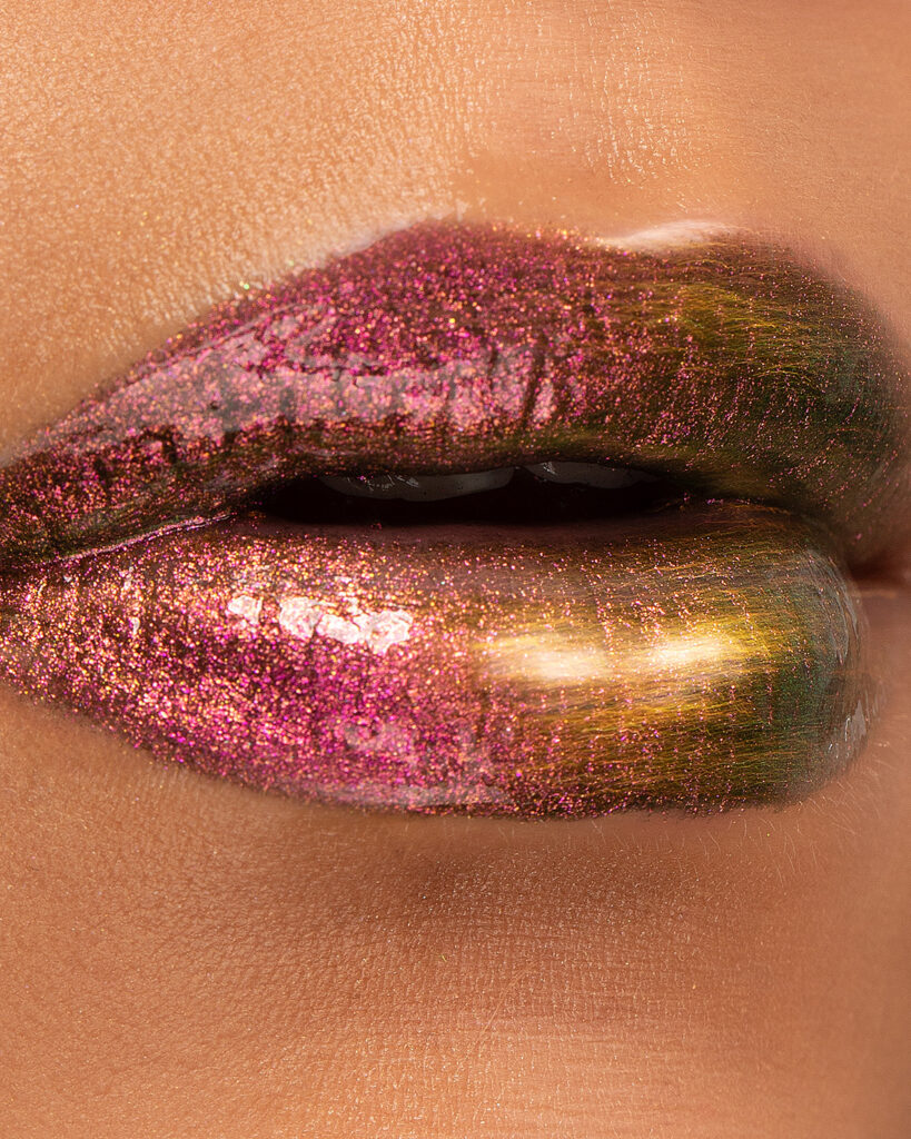 Glam Riot Chroma Burgundy huulikiilto.