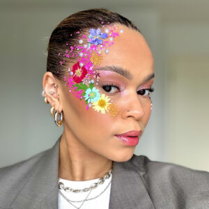 Glitternisti kasvokukat festarimeikkiin.