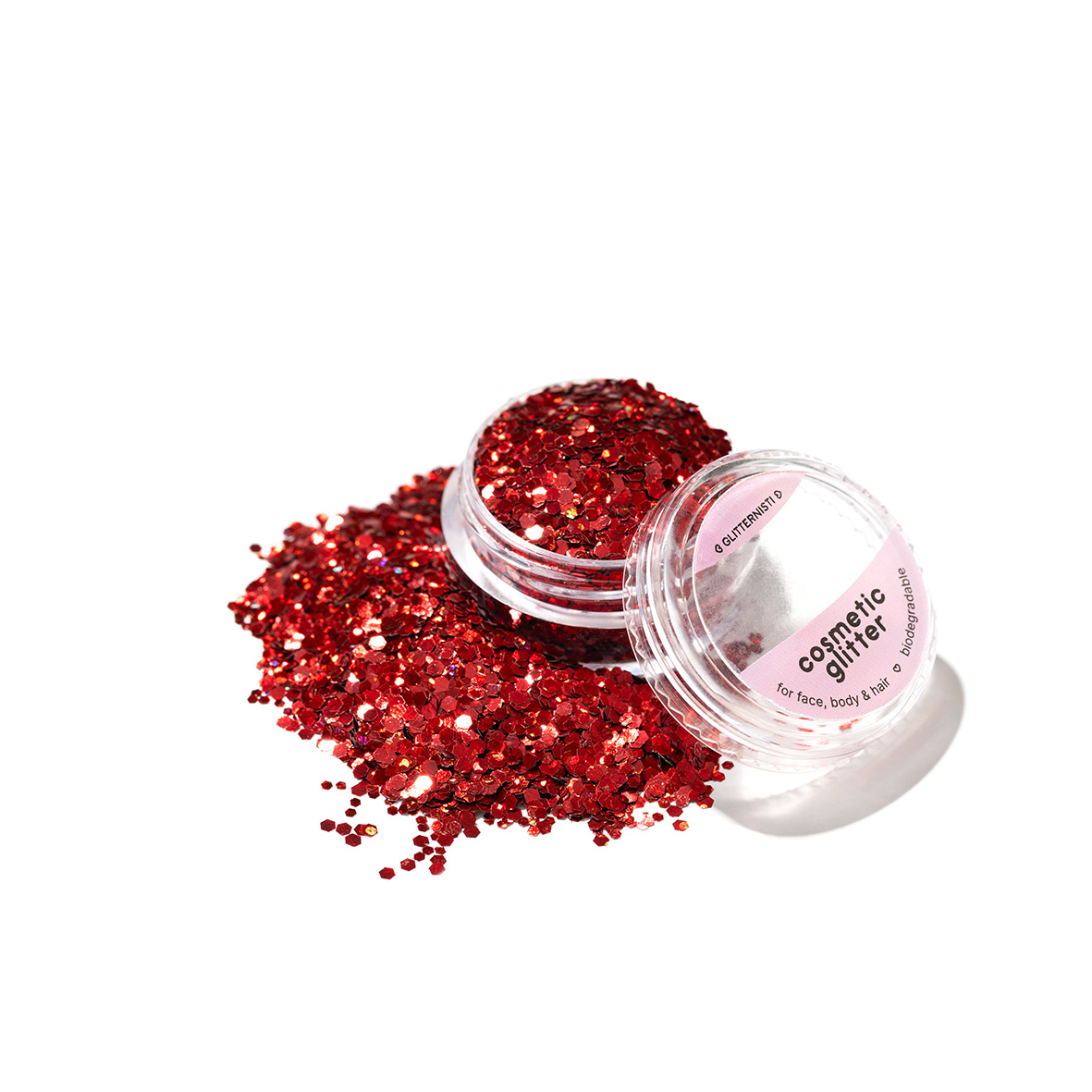 Chunky Red on biohajoava kosmeettinen glitter värissä punainen.